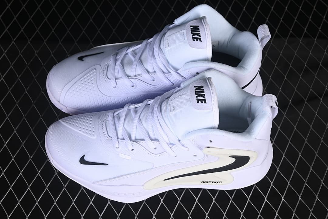 Pair of white and black Nike Zoom HyperSet 2 SE shoes viewed from above.