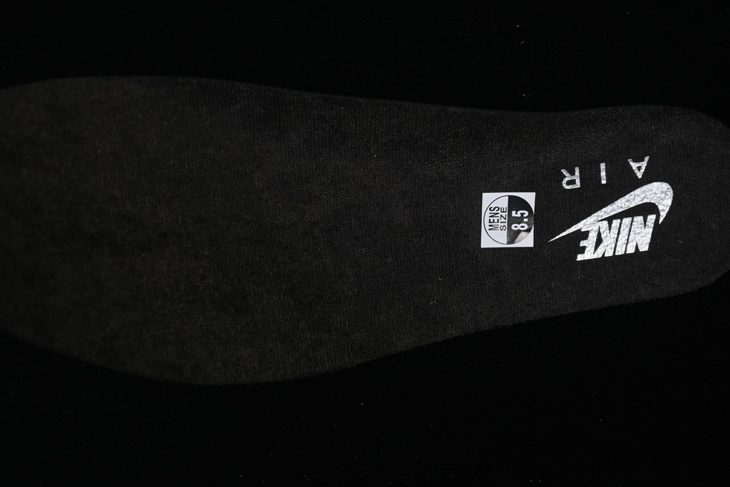 Insole marked with a men's size 8.5 label.