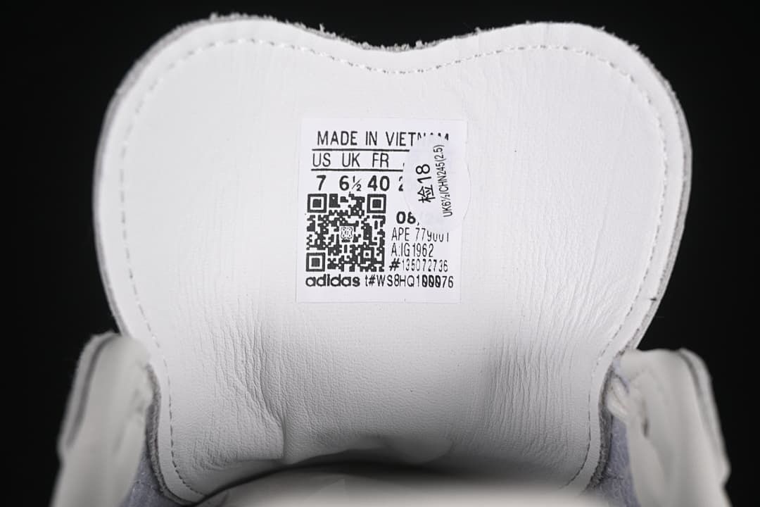 Tongue size label showing US 7, UK 6½, and EU 40