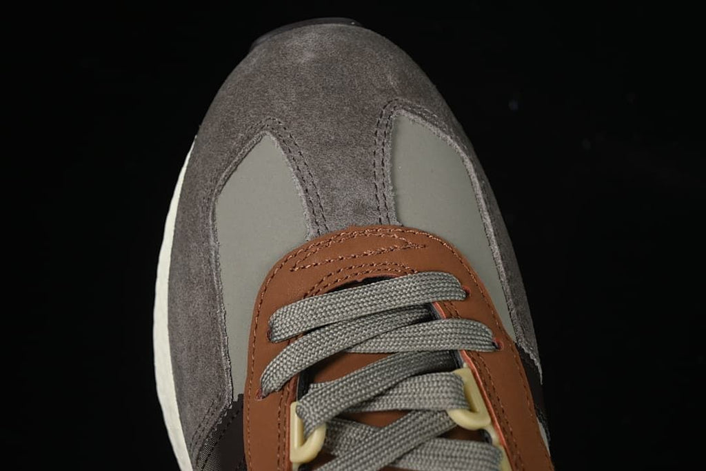 Top view showing the toe panels and lace arrangement