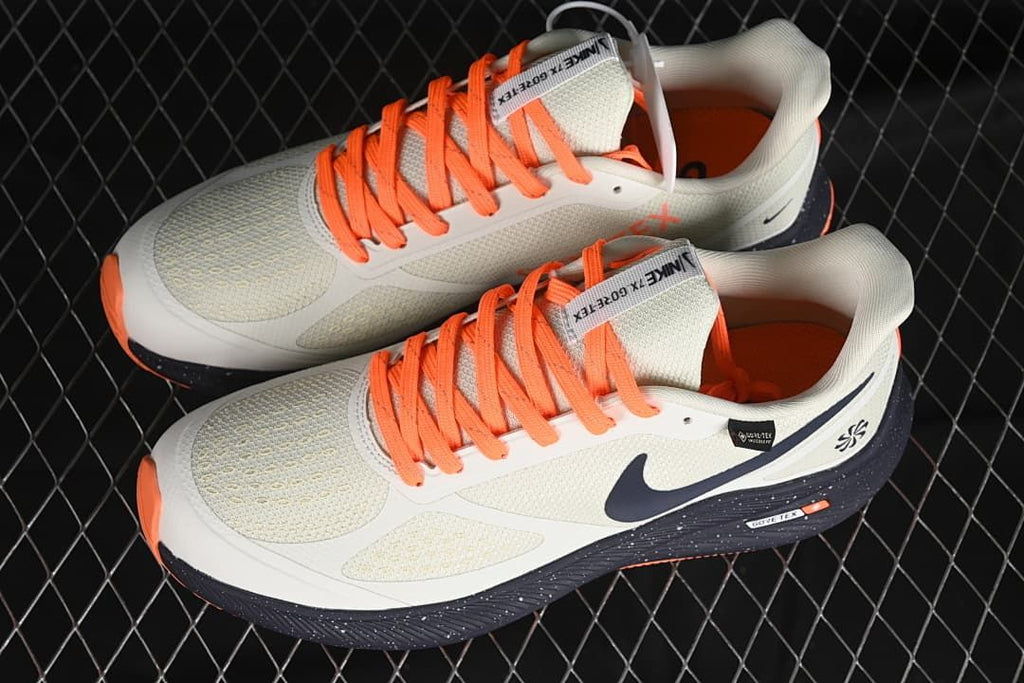 Pair of Nike Zoom Winflo 7 shoes shown from above at an angle