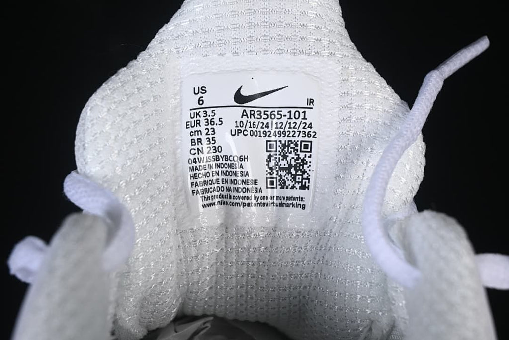 Tongue size label showing EU 36.5, US 6, UK 3.5, and style code AR3565-101
