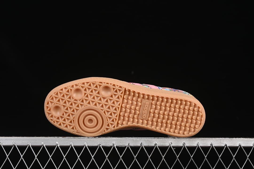 Underside showing the gum-colored outsole tread.
