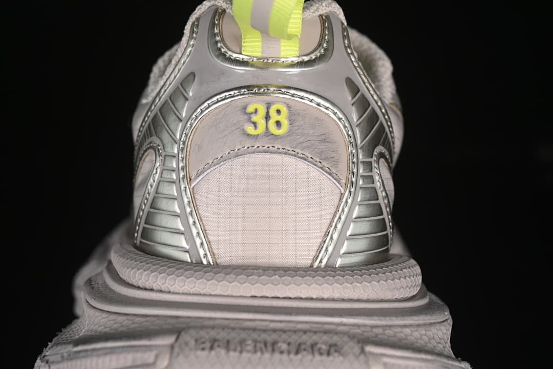 Rear view of the sneaker showing size 38 and heel pull loop