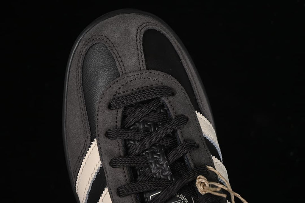 Close-up of the rounded toe and lace area