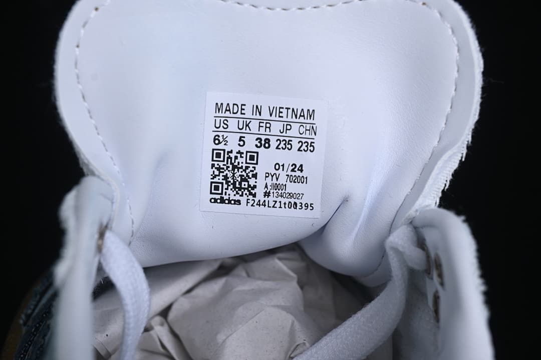 Tongue size label showing a sample size and model code