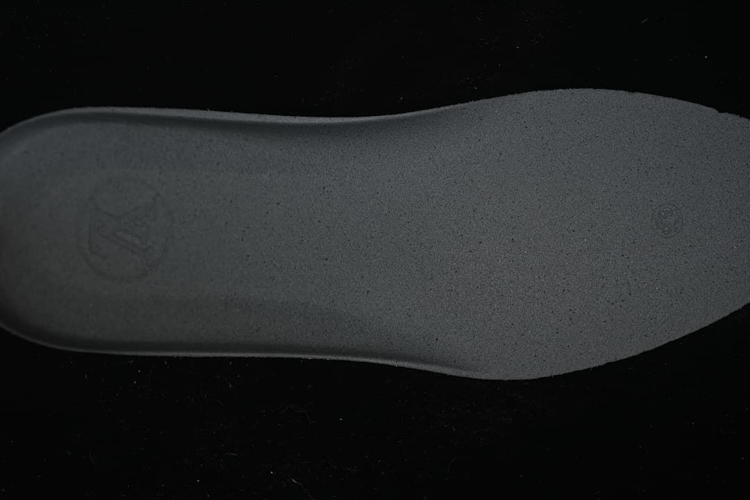 Close-up of the dark insole