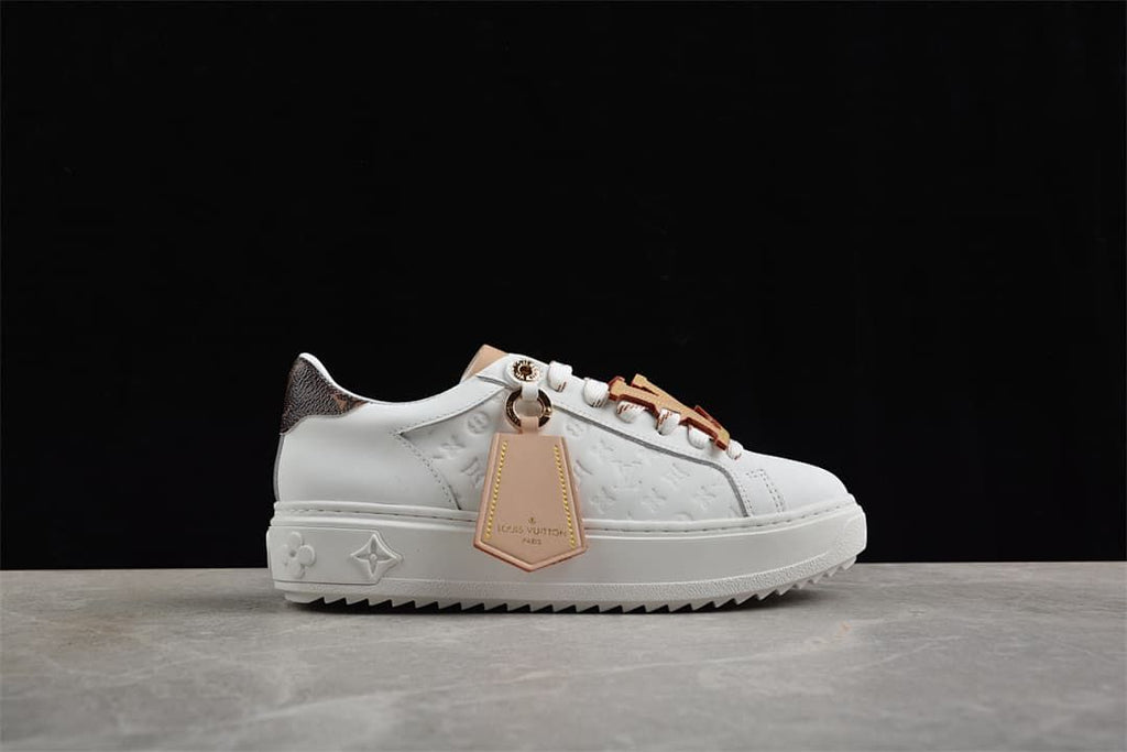 Side view highlighting the embossed panel, heel tab, and hanging tag