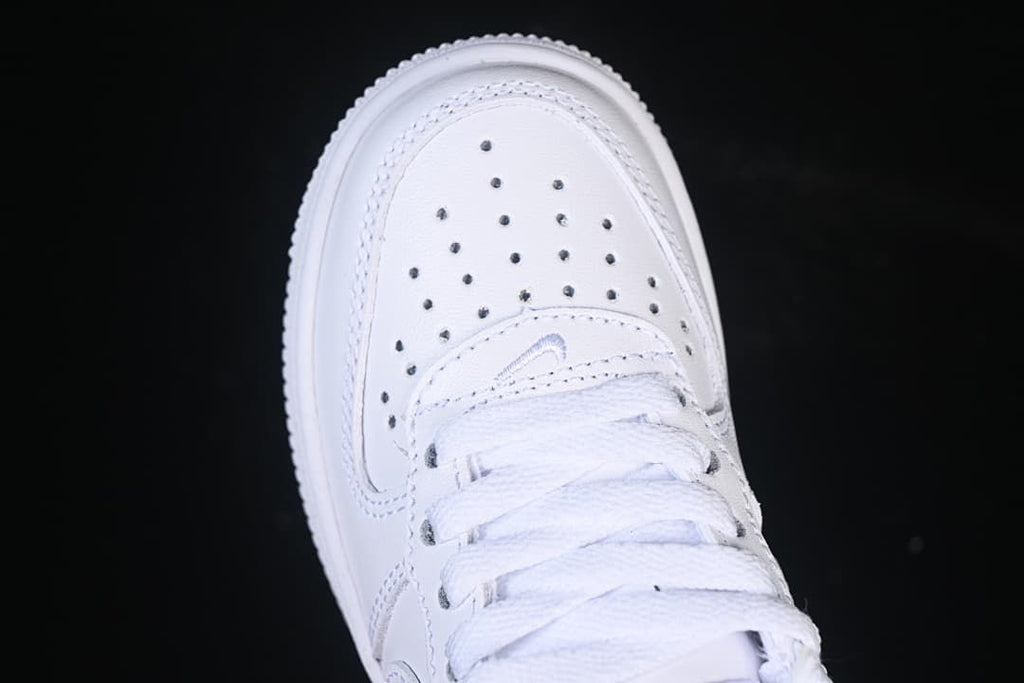 Top view of the perforated toe and lace-up front
