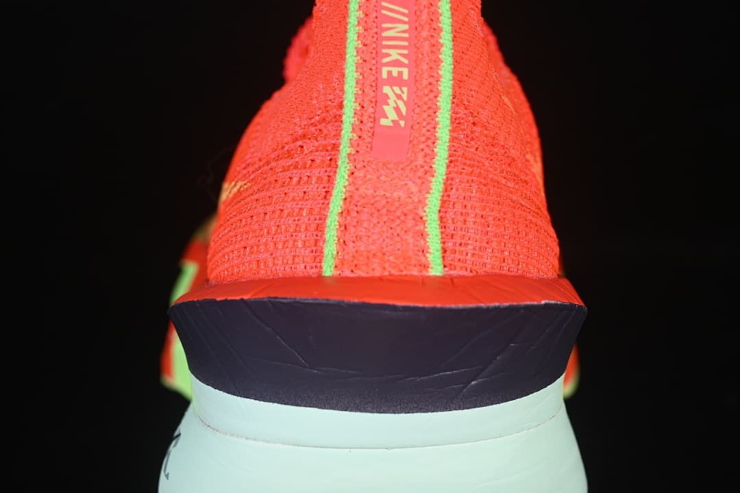 Rear view showing the shoe heel and contrasting midsole