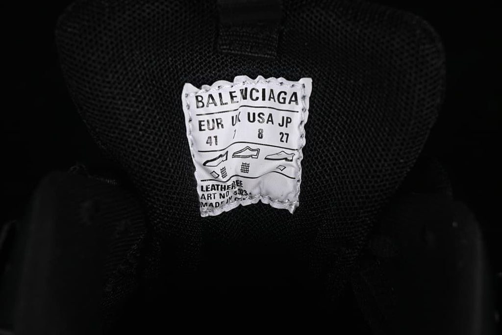 Tongue size label showing EU 41, UK 7, USA 8 and JP 27.