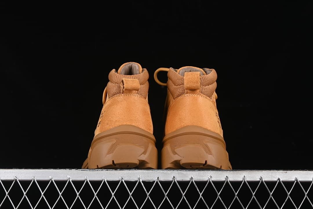 Rear view of the pair of boots