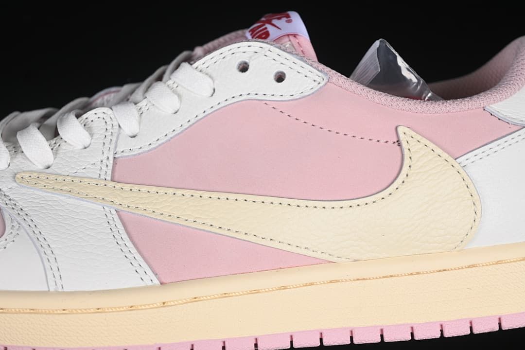 Close-up of the cream-toned side accent over a pink panel