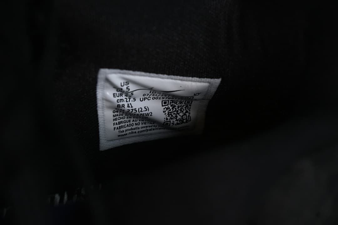 Interior size label inside the shoe showing EU 42.5 and other size details