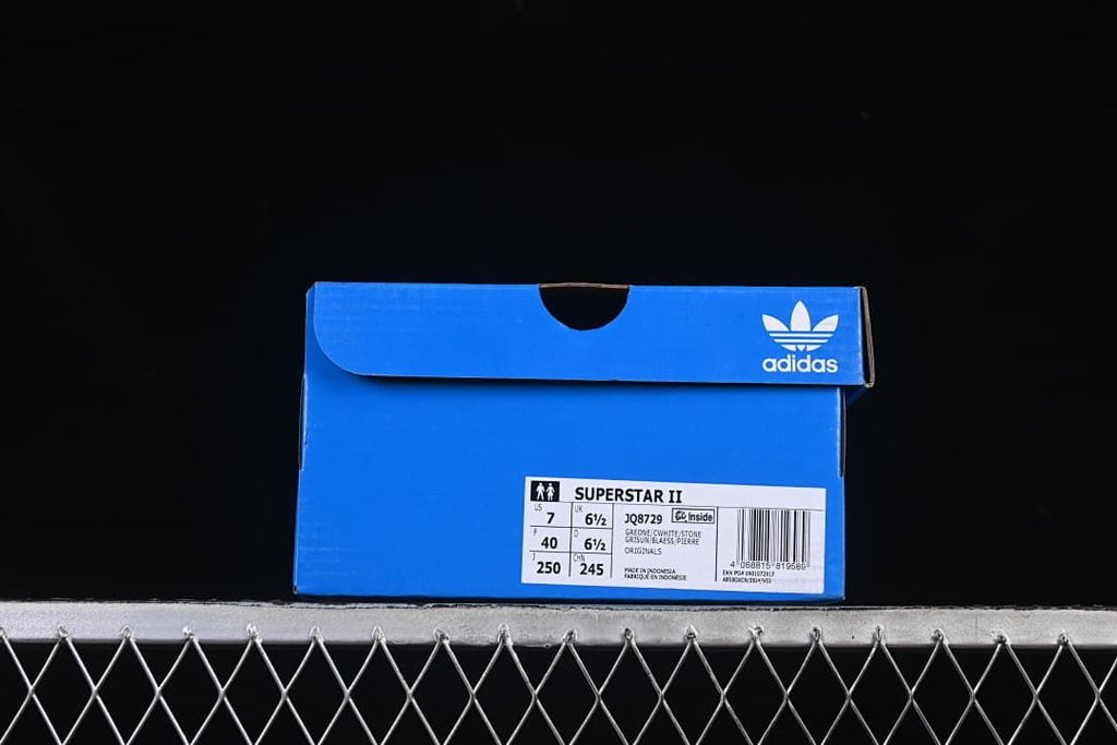 Blue adidas shoe box label identifying Superstar II, style JQ8729, and sample size US 7, UK 6½, FR 40, JP 250 and CHN 245.