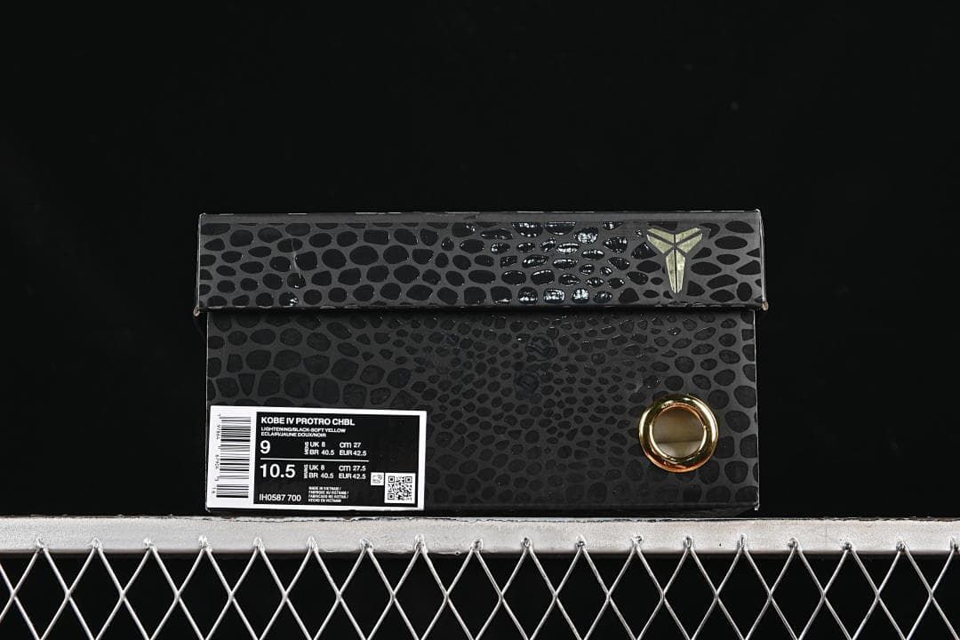 Shoe box label identifying Kobe IV Protro CHBL and style IH0587-700