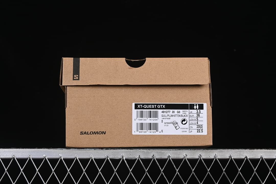 Shoebox label identifying XT-Quest GTX and sample EU size 36
