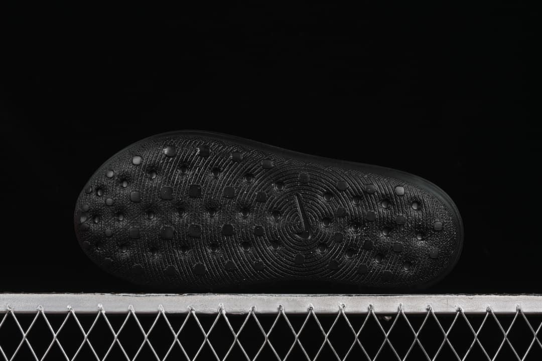 Full view of the patterned outsole