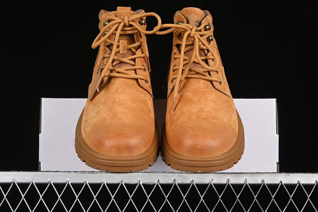 Front view of the pair of boots