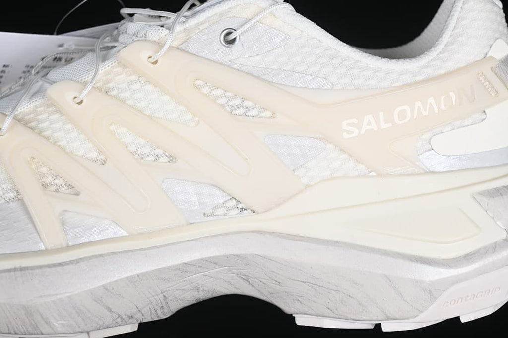 Close-up of the side frame and shoe branding