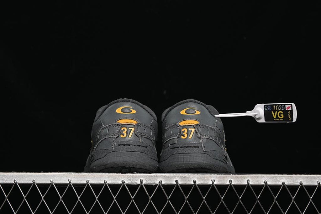 Rear view of both sneakers showing size 37 markings