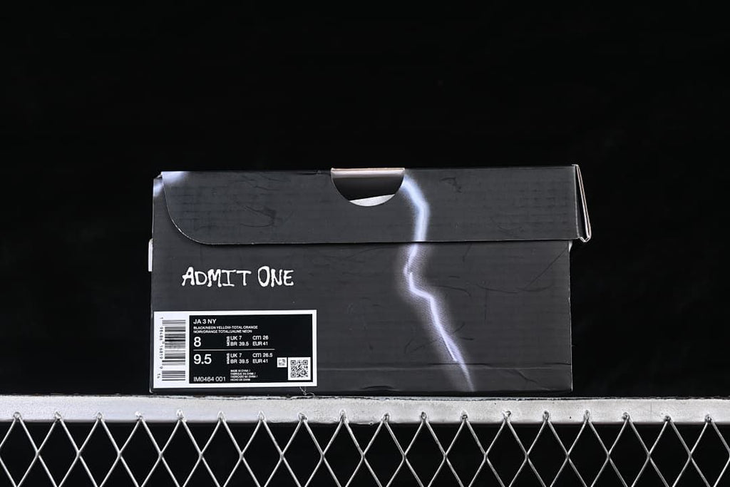 Shoe box showing the Ja 3 name, style code IM0464-001, and a size label.
