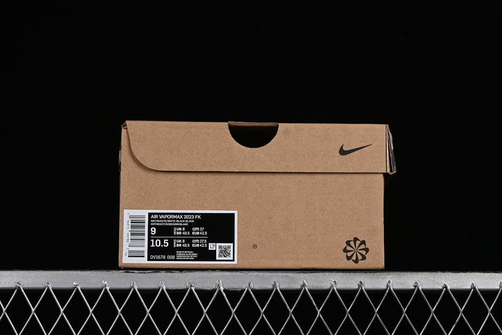 Shoebox label identifying Air VaporMax 2023 FK, colorway and style code DV1678-008