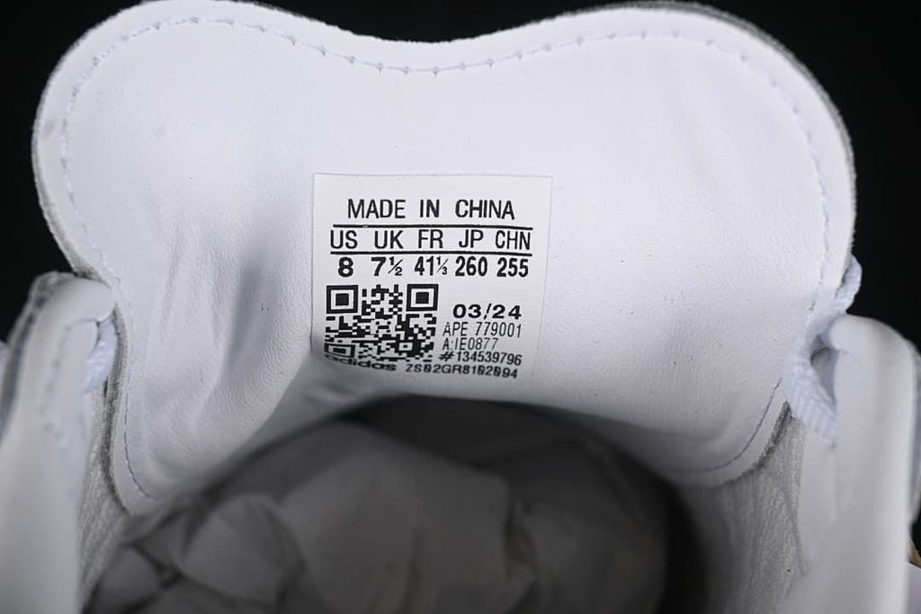 Tongue size label showing US 8, UK 7½, EU 41⅓, JP 260, and CHN 255
