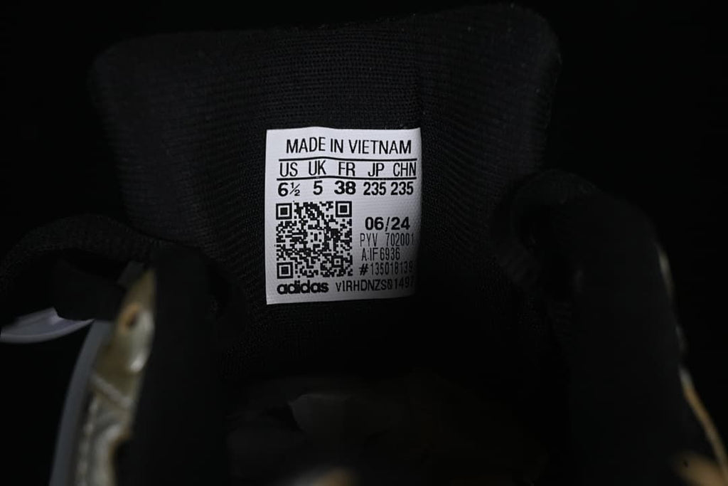Interior size label showing EU 38 and style code IF6936