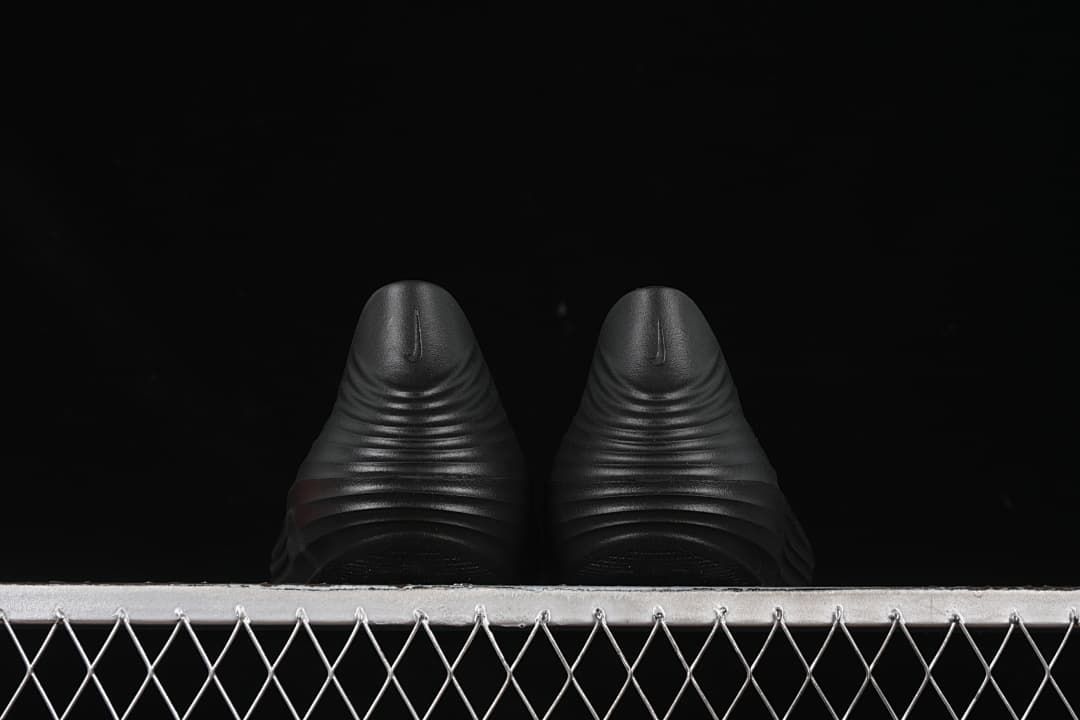 Rear view of the pair showing ridged heels