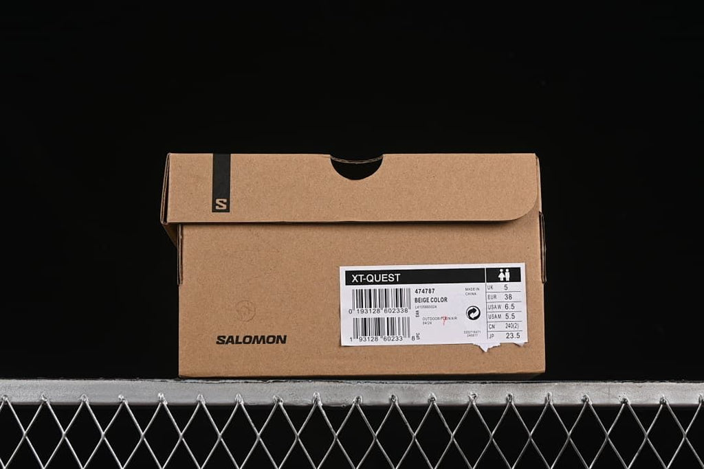 Salomon XT-Quest shoe box label showing beige color and EU 38 sample size
