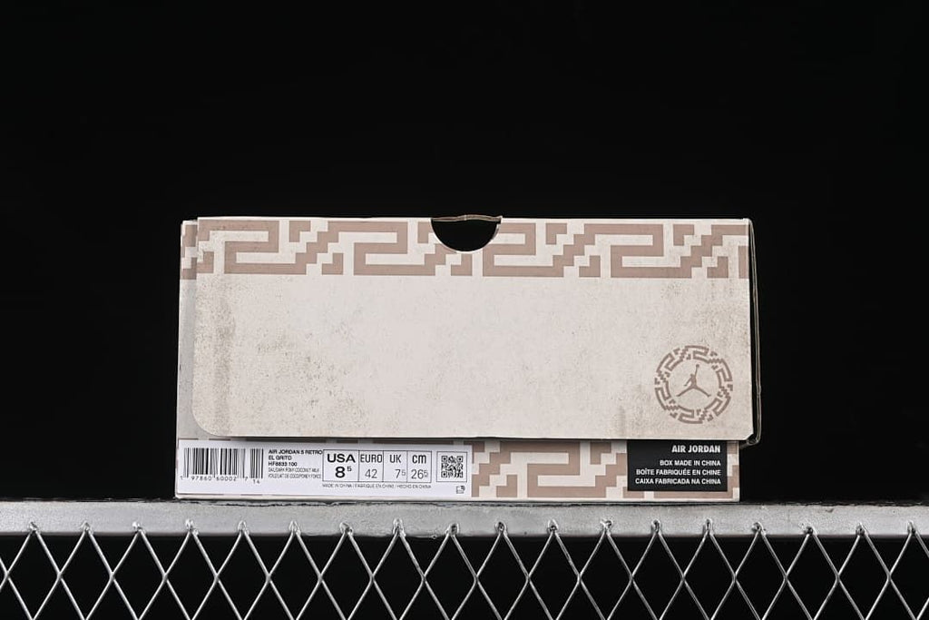 Shoebox label showing Air Jordan 5 Retro El Grito and sample size details