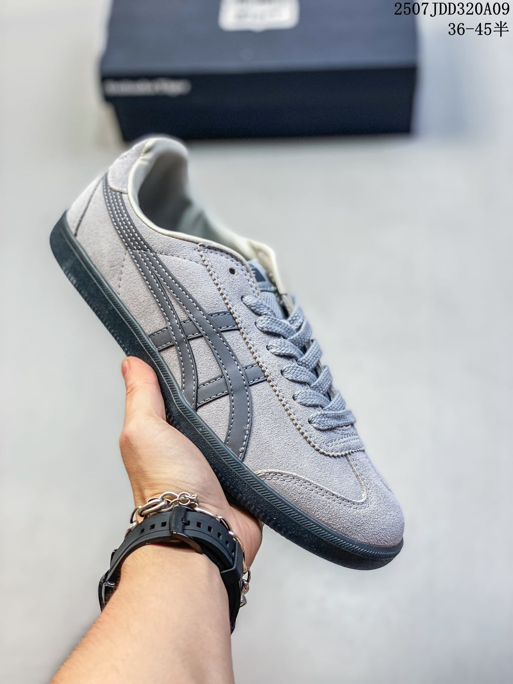 Gray Tokuten sneaker with darker gray stripes and a dark outsole; image text shows sizes 36–45.5.