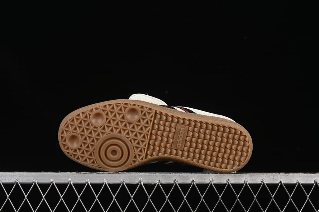 Underside view showing the gum outsole tread pattern.