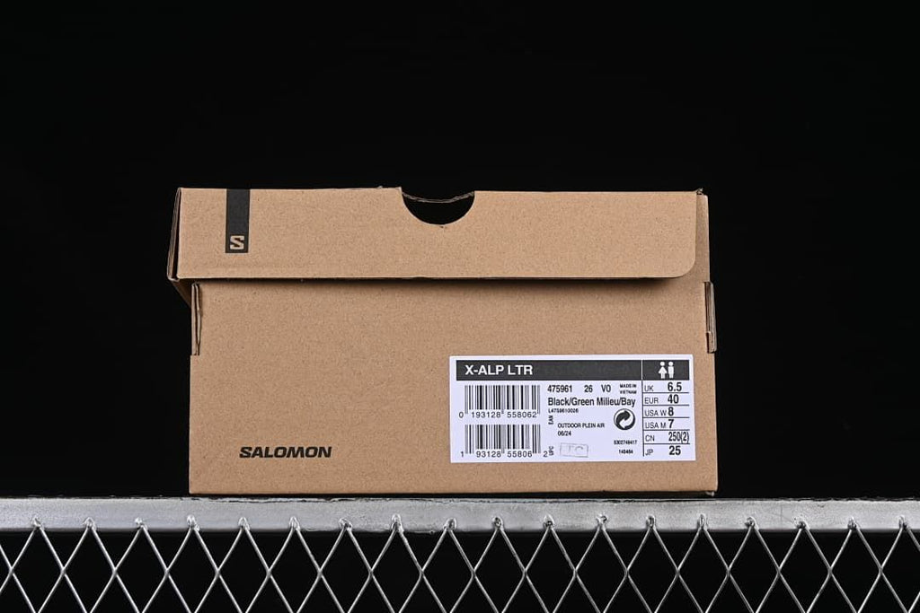 Salomon shoe box with X-ALP LTR label and size details.