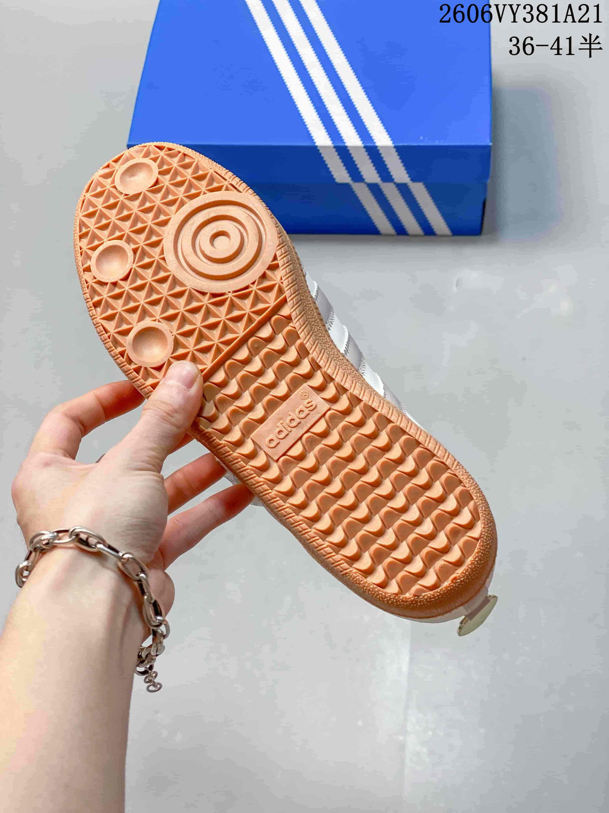 Close-up of the textured gum-colored outsole