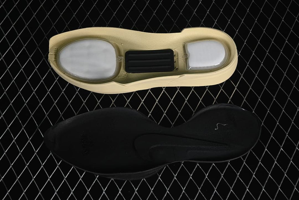 Top and bottom views of the shoe’s insoles