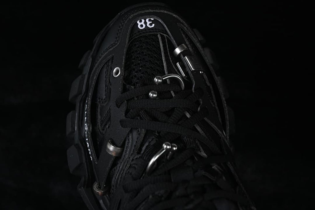 Top view of the sneaker showing the lace-up front and EU 38 marking