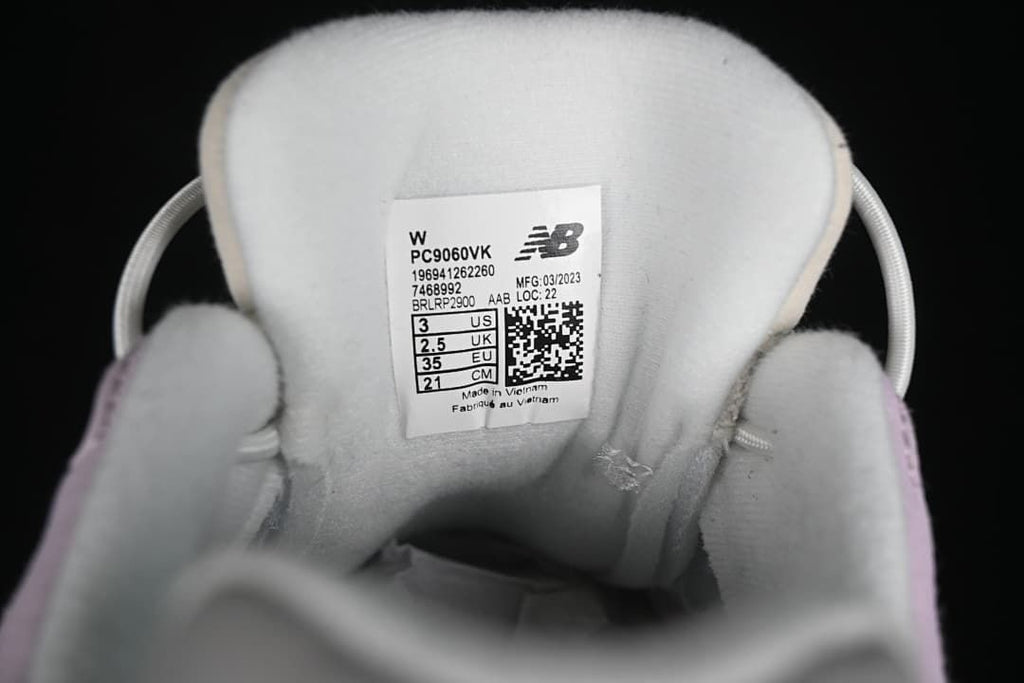 Tongue label showing model PC9060VK and sample size markings