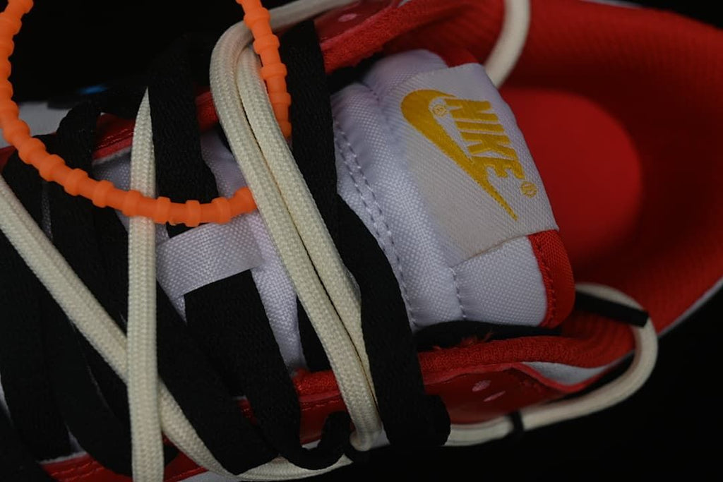 Close-up of the tongue label and contrasting laces