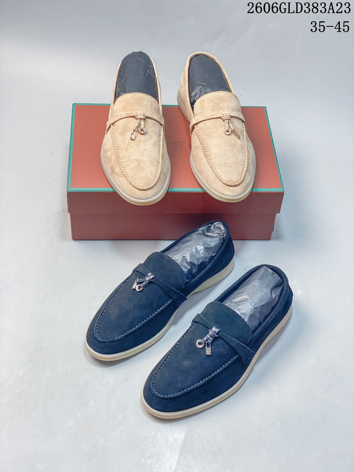 Navy and light beige loafers shown together; image also displays the size range 35–45.