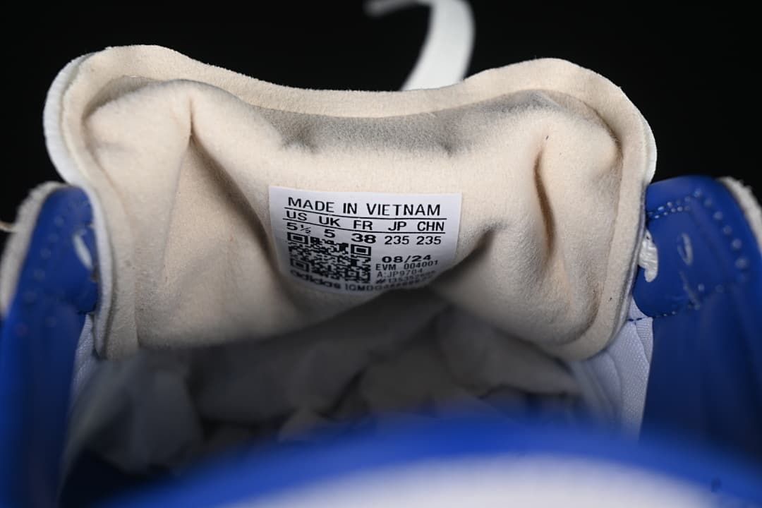 Close-up of the tongue size label inside the shoe