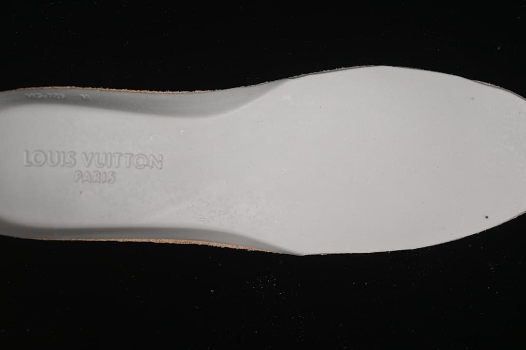 White insole with Louis Vuitton Paris embossing