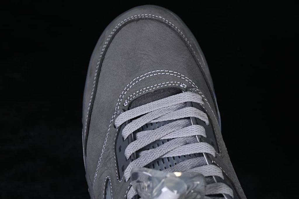 Top view of the lacing and toe area