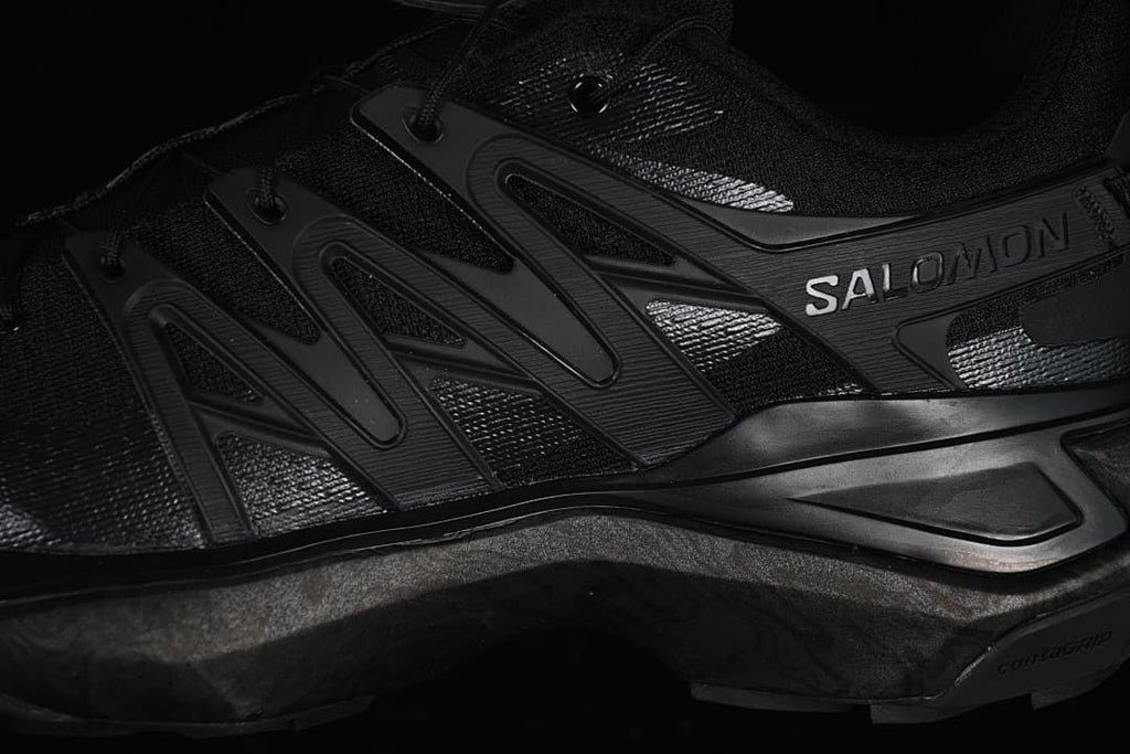 Close-up of the side panels and Salomon branding