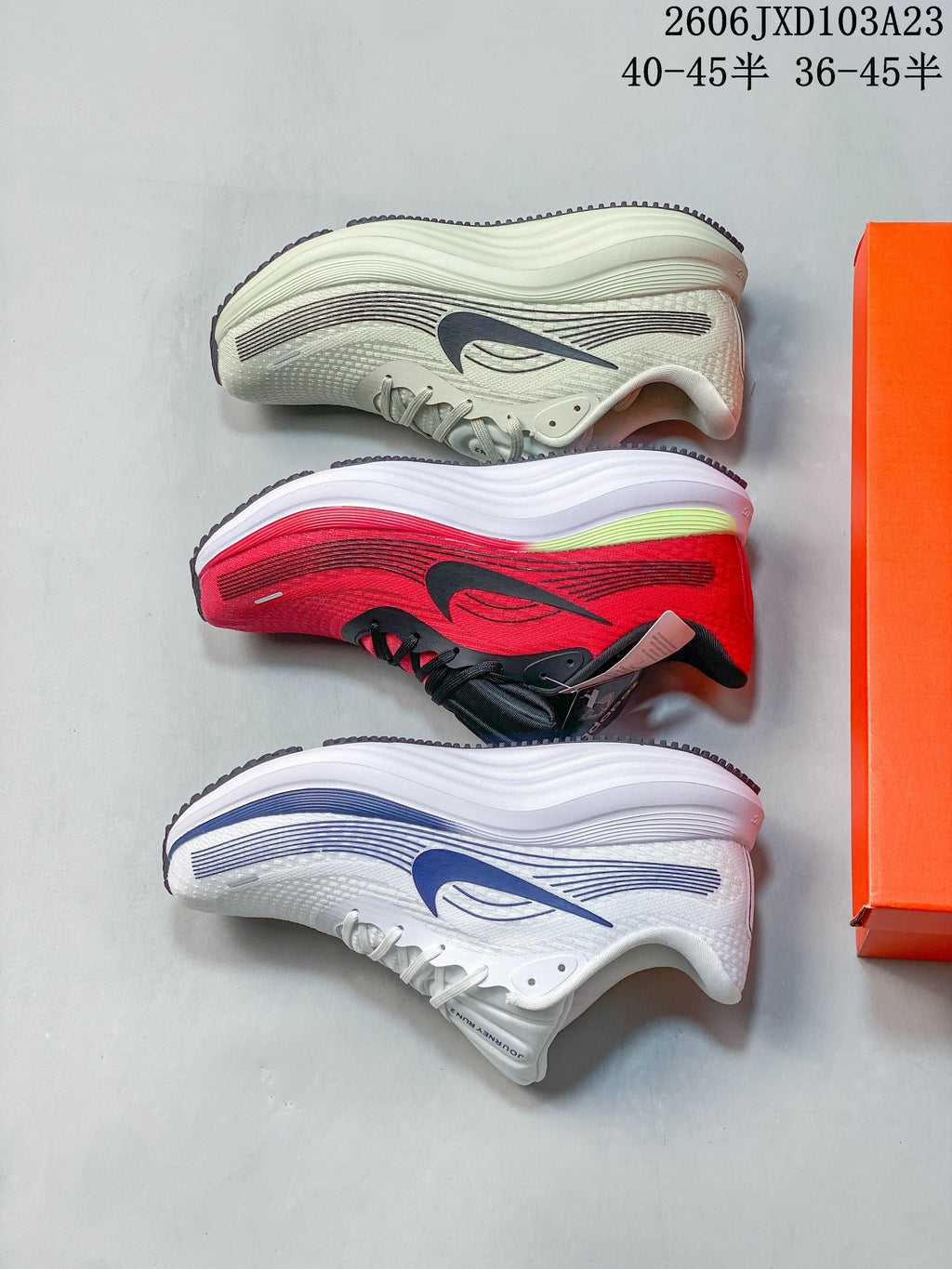 Three Nike running shoes shown in light neutral, red, and white color combinations; image overlay lists sizes 40–45 and 36–45.