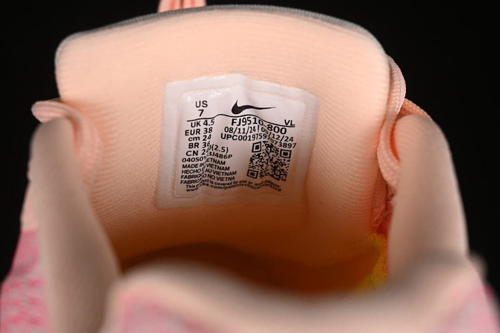 Interior shoe label showing size US 7, UK 4.5, EUR 38, and CM 24.