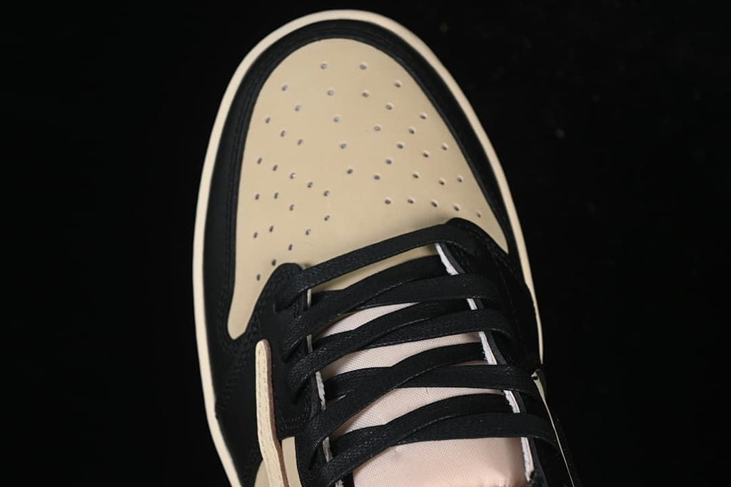Top view of the perforated sail toe and black lacing