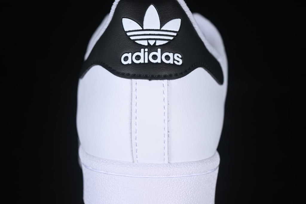Rear view of the sneaker with a black heel tab and white branding