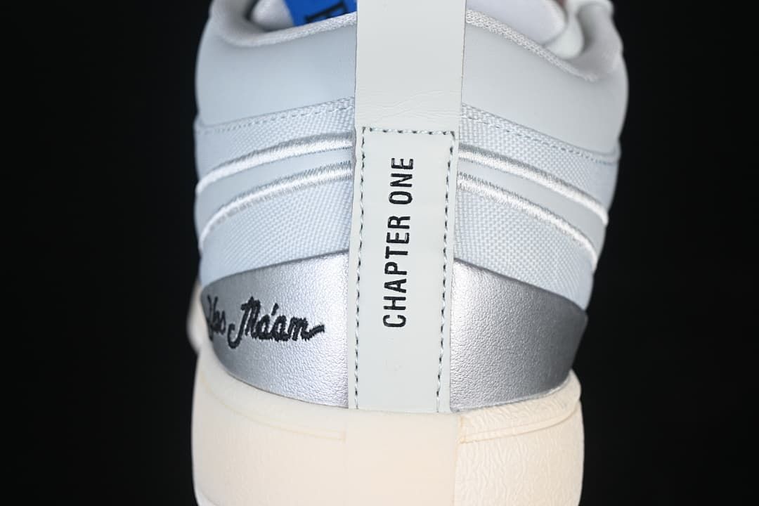 Heel view showing Chapter One pull tab and Devin Booker lettering